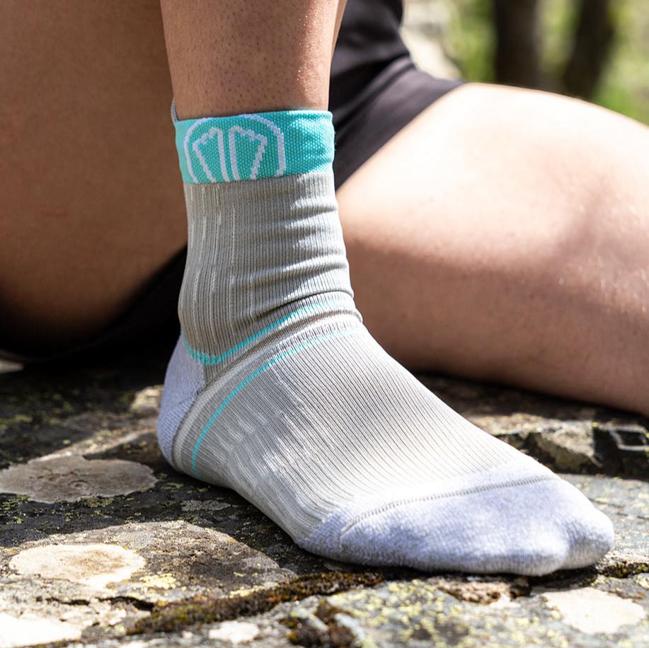 Chaussettes de course à pied - Run Anatomic Comfort Ankle femme gris/turquoise