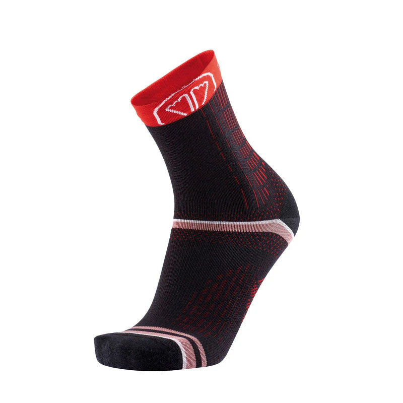 WINTER RUN BLACK/RED